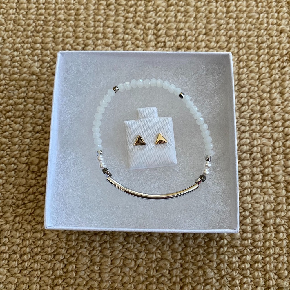 Park Lane Bracelet and Triangle Stud Earrings Set